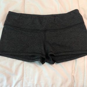 Fleo shorts, size Large, Charcoal